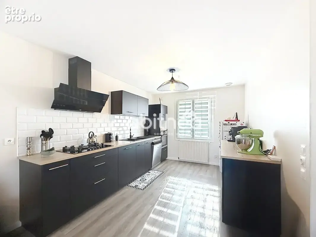 La boixe   à 15 km de la gare d’angoulême   maison sans travaux 140 m2   5 chambres - photo 3