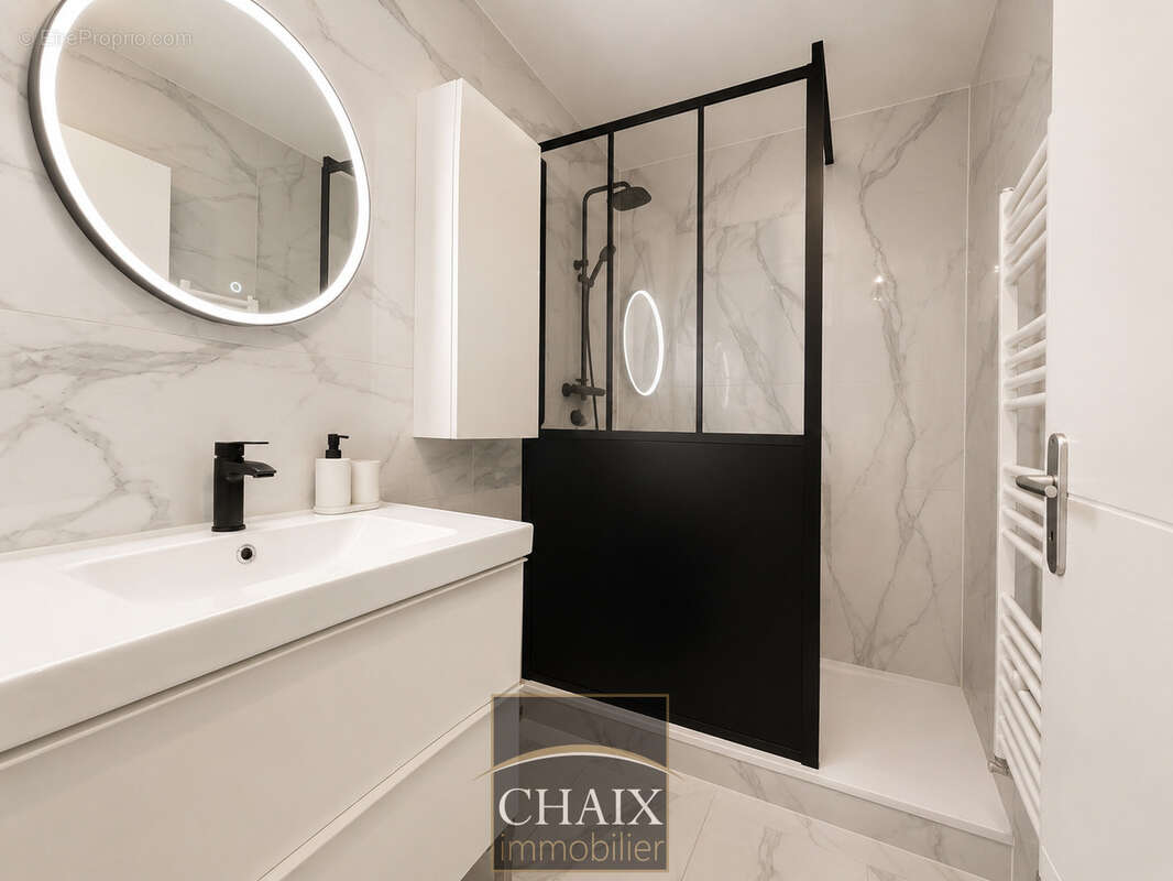 Aubagne   Résidence Les Arpèges : un superbe appartement T4 entièrement rénové, lumineux et prêt à vivre ! - photo 11