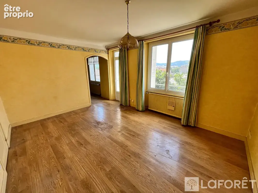 Maison 7 pièces 169 m² à vendre à Langeac (43300) - photo 4