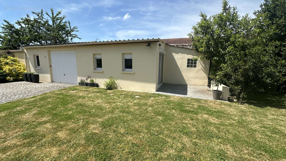 Appartement à MAROLLES-EN-HUREPOIX