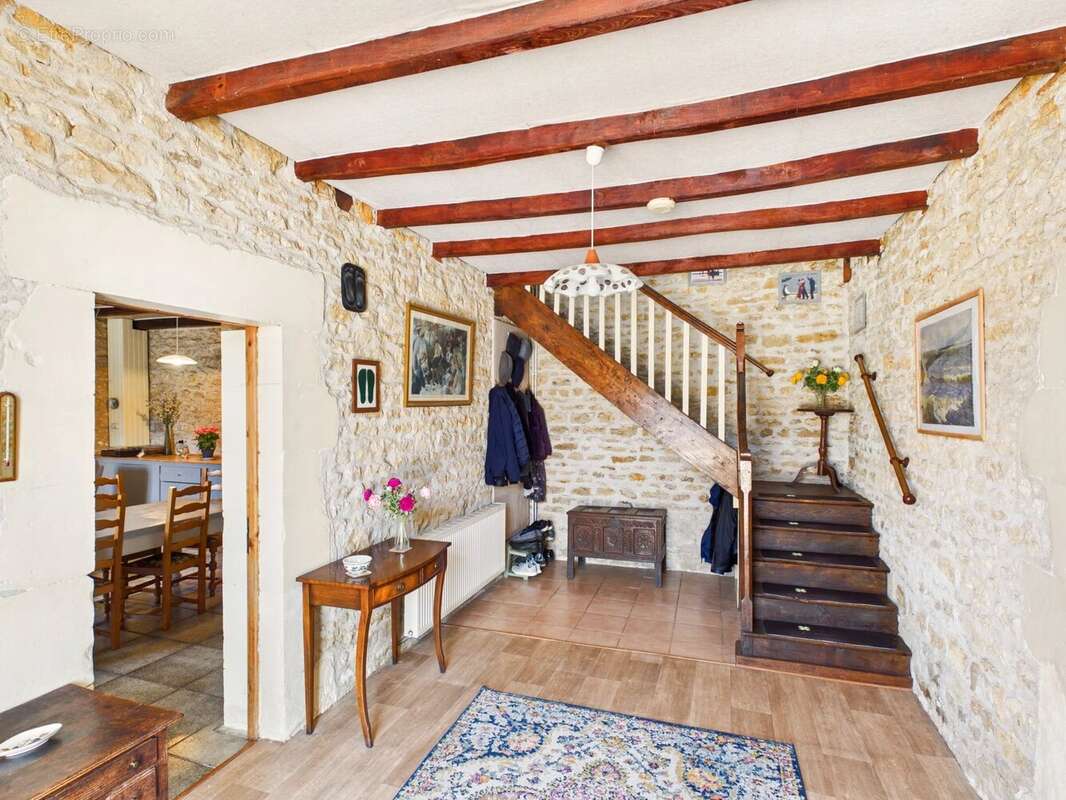 Maison à LIMALONGES