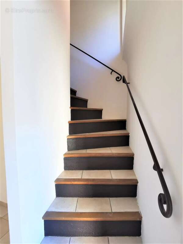 Appartement à PEYMEINADE