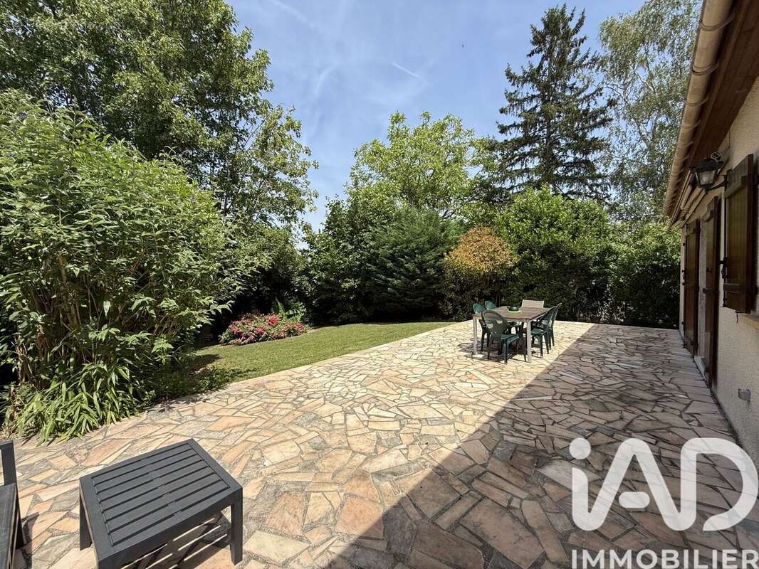 Maison 156 m² à Vaux-Le-Penil  - photo 3