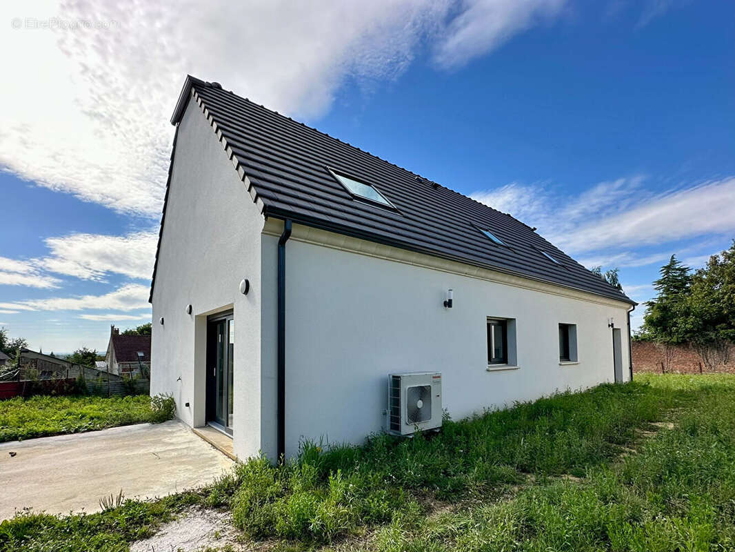 Maison à SINCENY