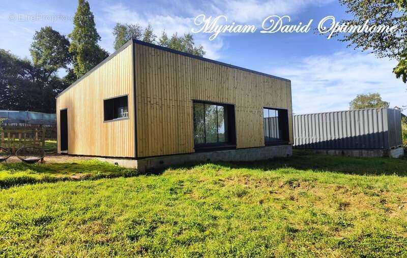 Maison à SAINT-HERNIN