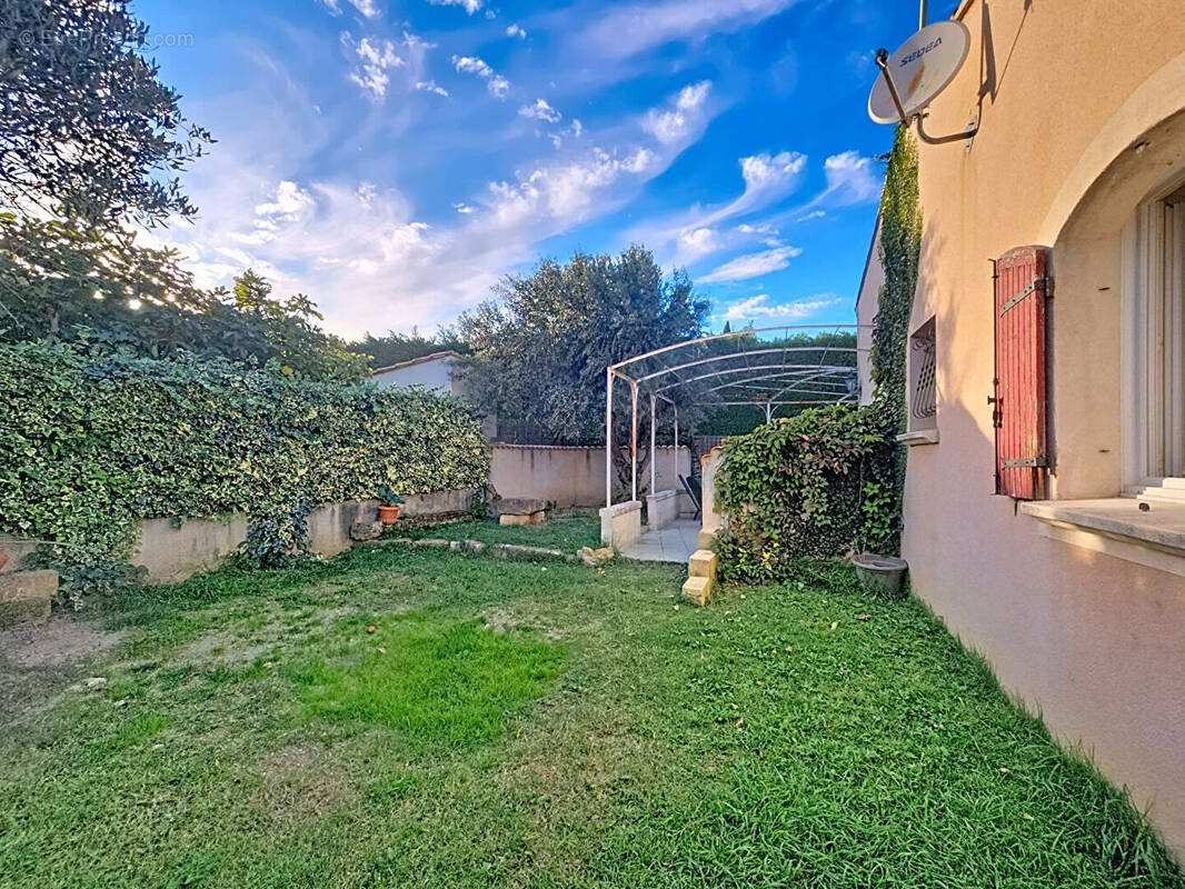 Maison à ROCHEFORT-DU-GARD