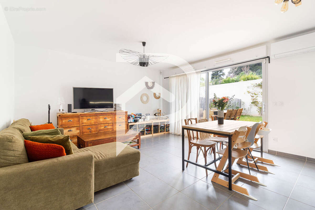 Appartement à MARSEILLE-12E