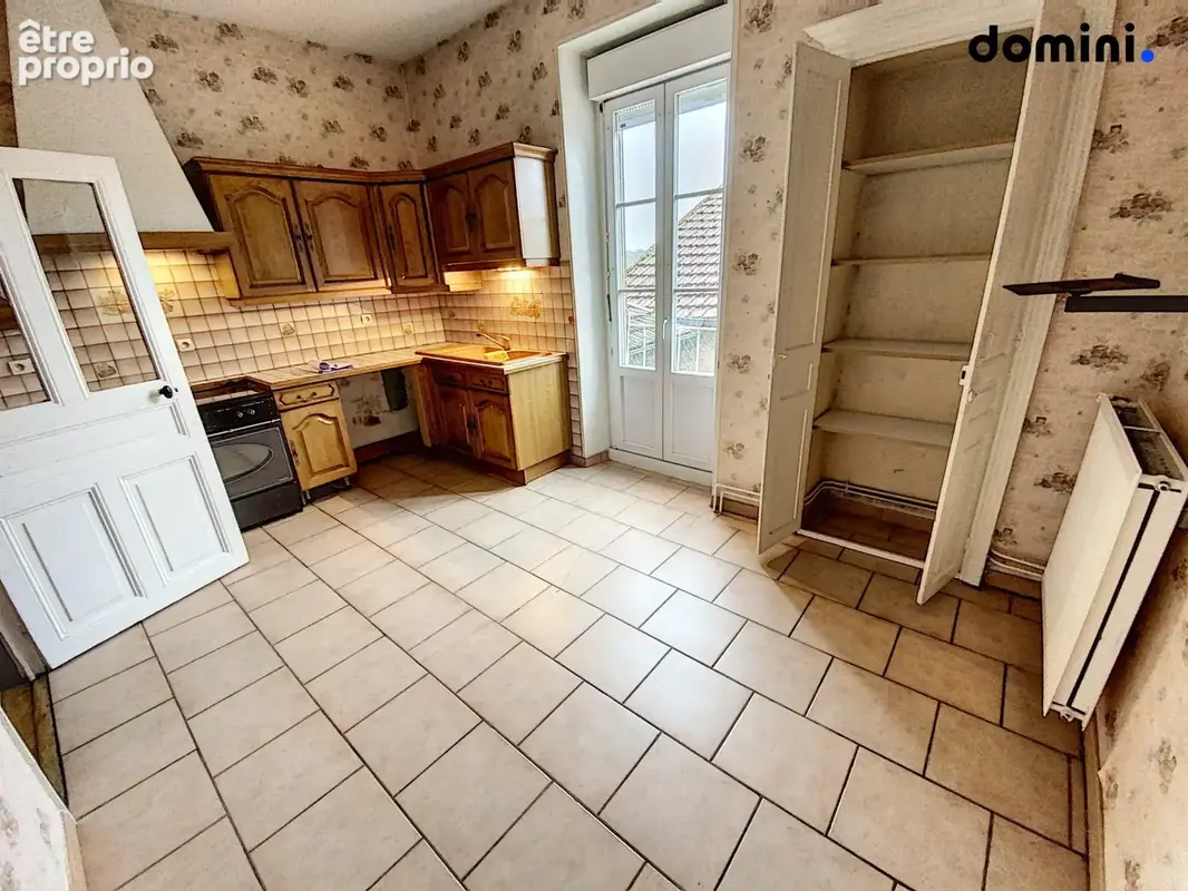 Appartement 354 m² à vendre à Montcenis (71710) - photo 6