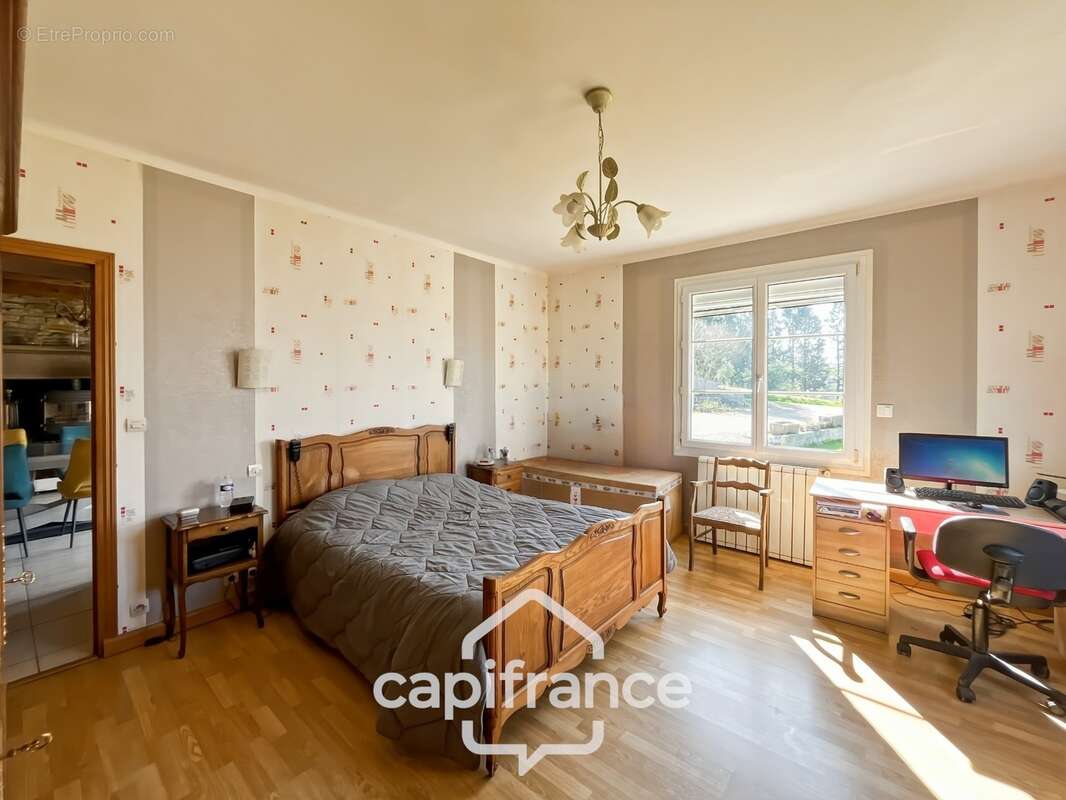 Maison de 5 pièces, 145m² et 67795 m² de terrain - photo 12