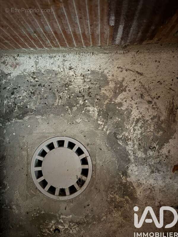 Photo 5 - Parking à CARAMANY