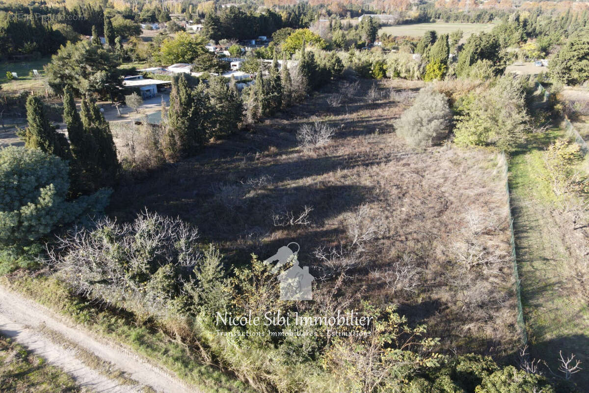 Terrain à CORNEILLA-LA-RIVIERE