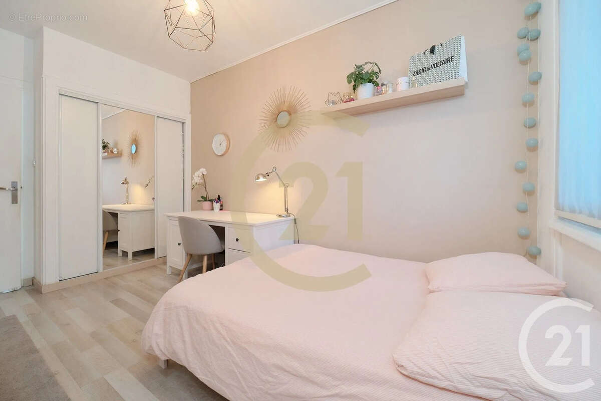 Appartement à LYON-8E