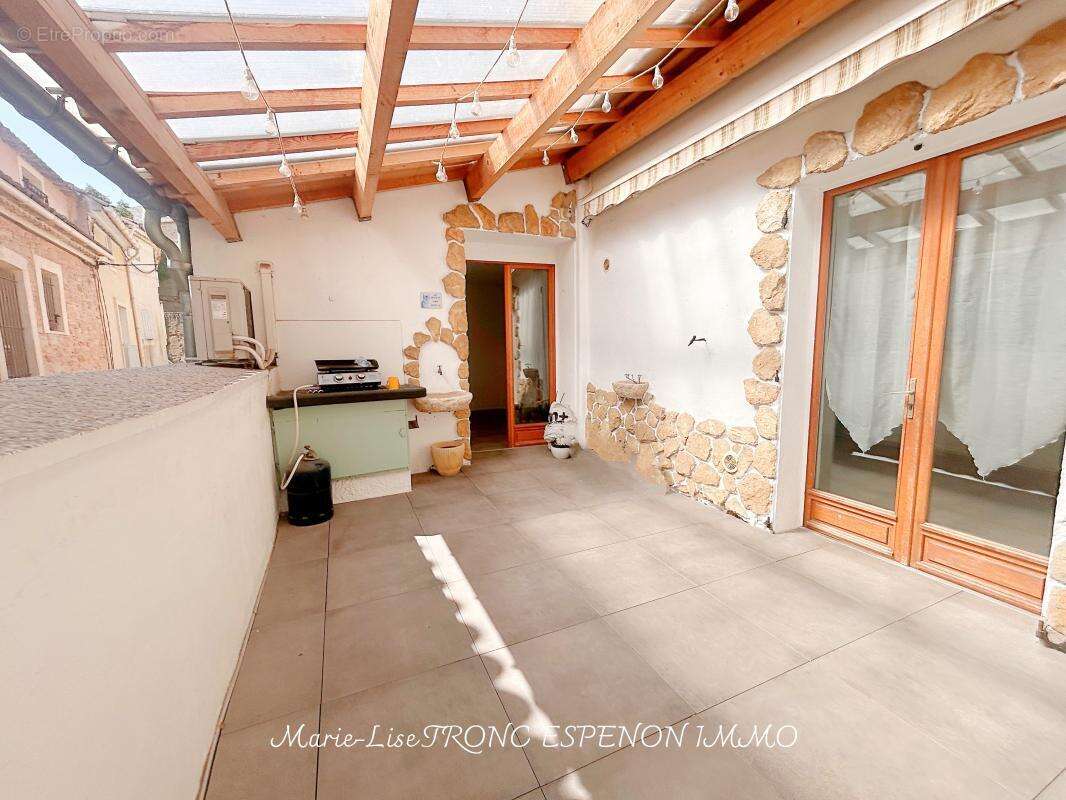 Maison à COURTHEZON