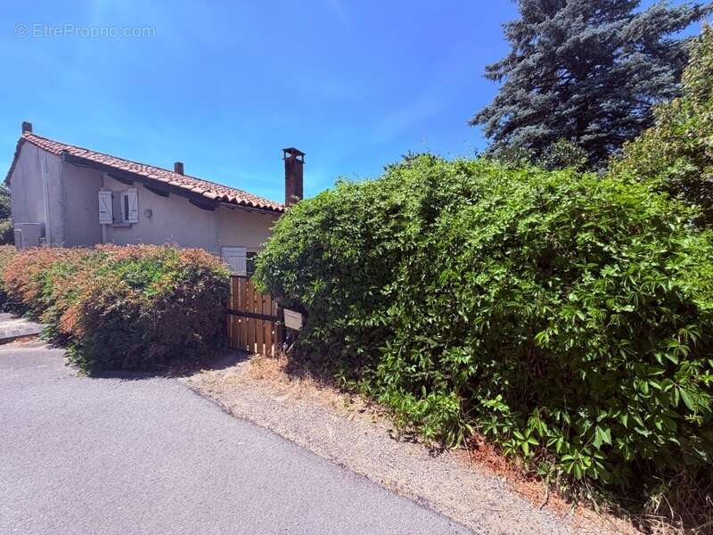 Maison à FEURS
