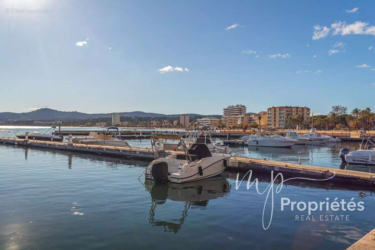 Appartement à LE LAVANDOU