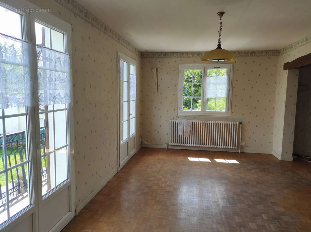 Maison à BESSAMOREL