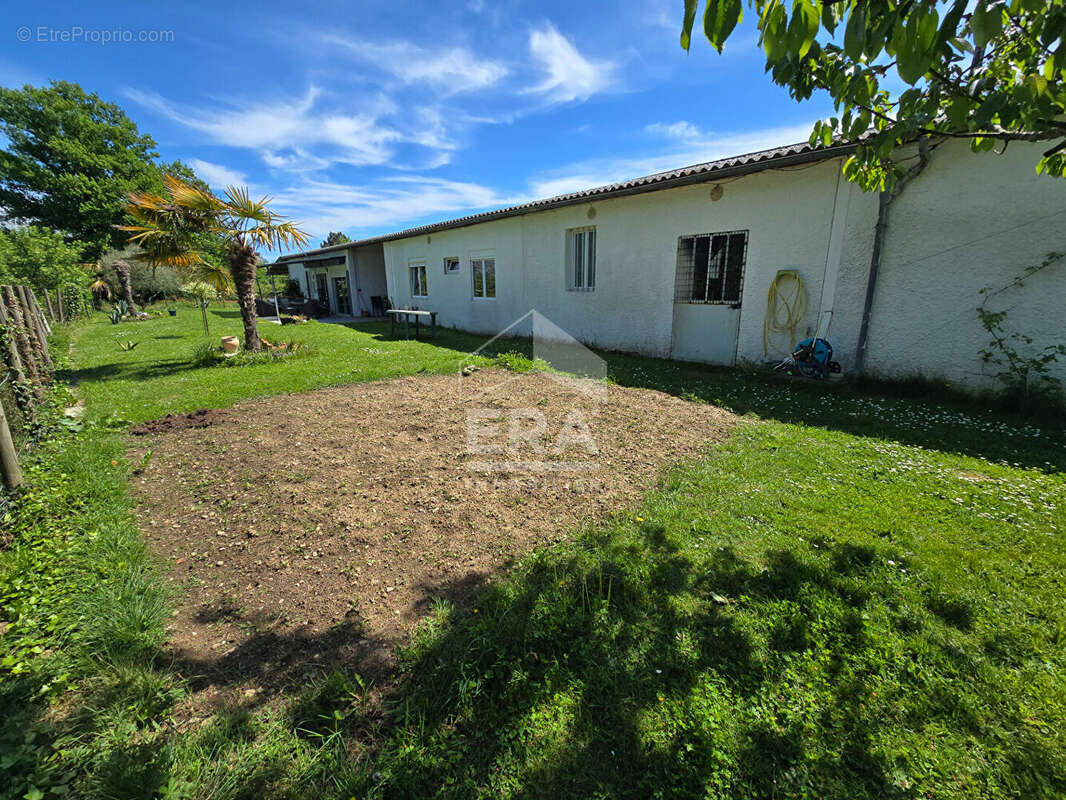 Maison à SAINT-MEDARD-DE-MUSSIDAN