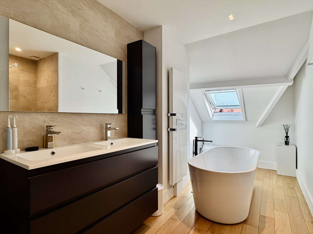 EXCLUSIVITÉ   Maison haut de gamme de 195 m2 avec garage et jardin SO   Rosendaël - photo 17