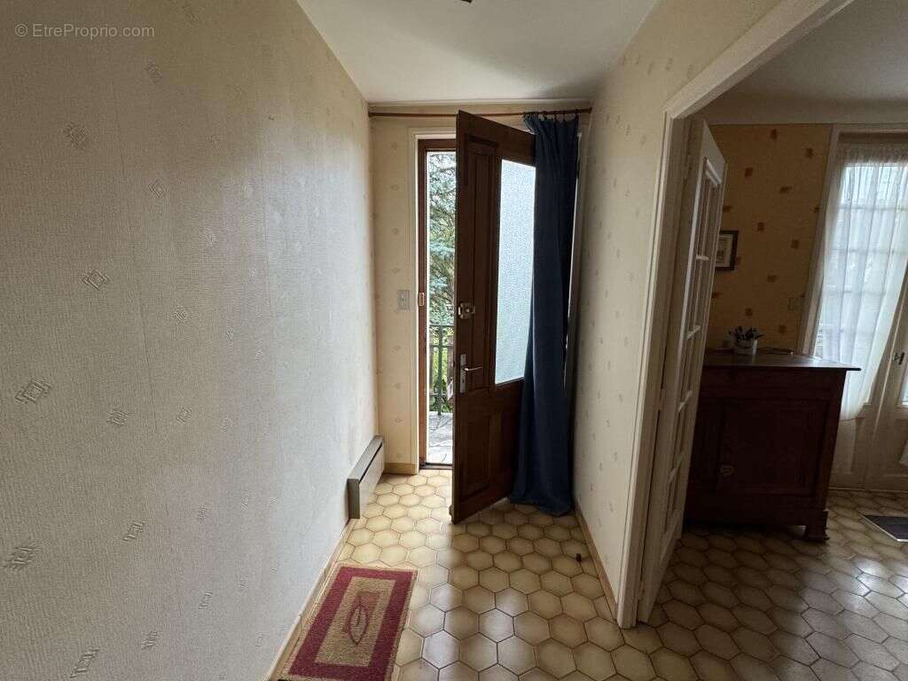 Maison à SAINT-AMAND-MONTROND