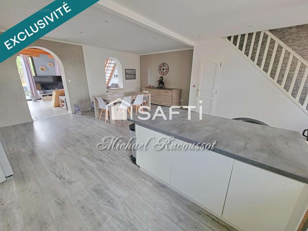 Photo 2 - Maison à SAINT-LAURENT-D&#039;ANDENAY