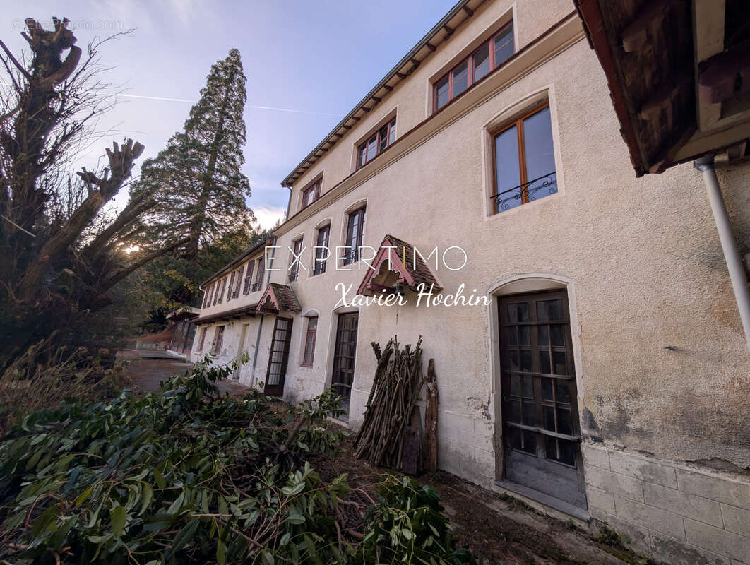 Rare !!! Ancien Hôtel-Restaurant de 960m2 - Bord de Sioule - photo 17