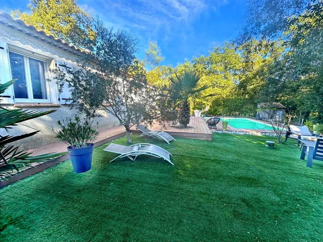 Maison à NANS-LES-PINS