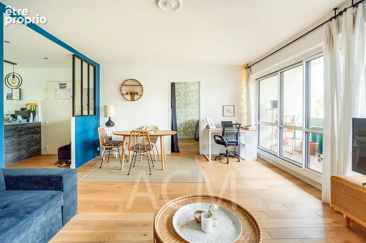 Photo Appartement à Le Mesnil-Le-Roi au prix de 415 000€