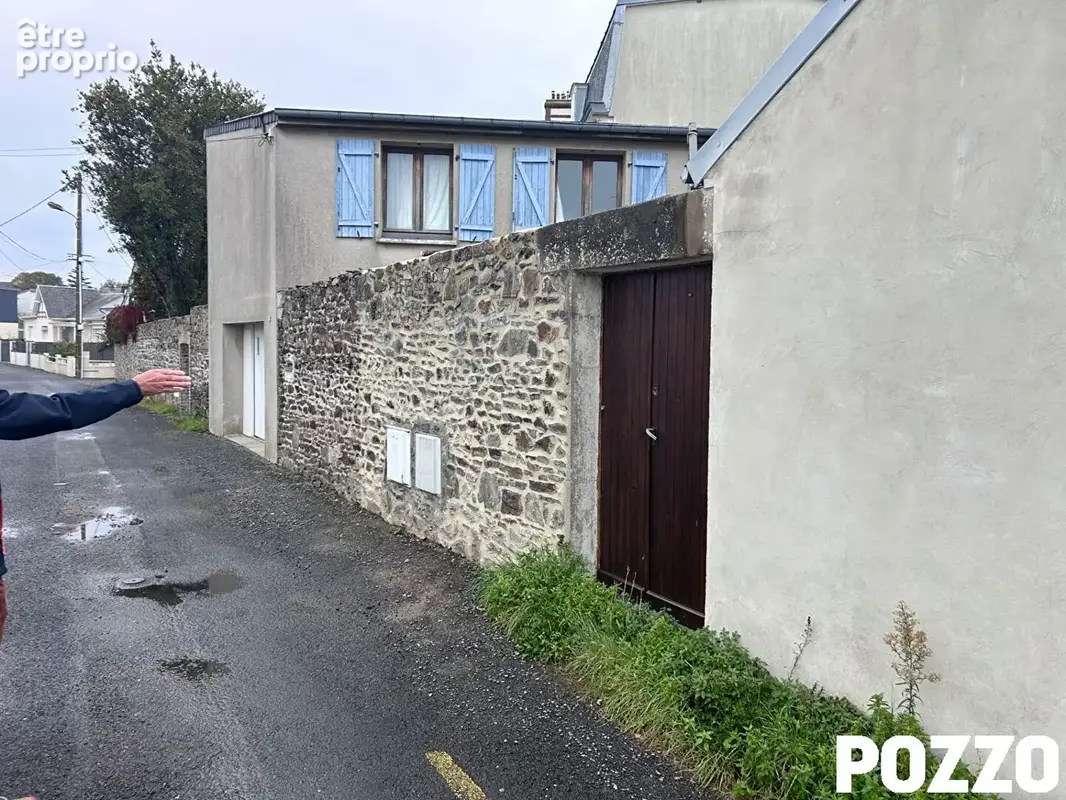 Local commercial Immobilier Donville-les-Bains177 m² - photo 4