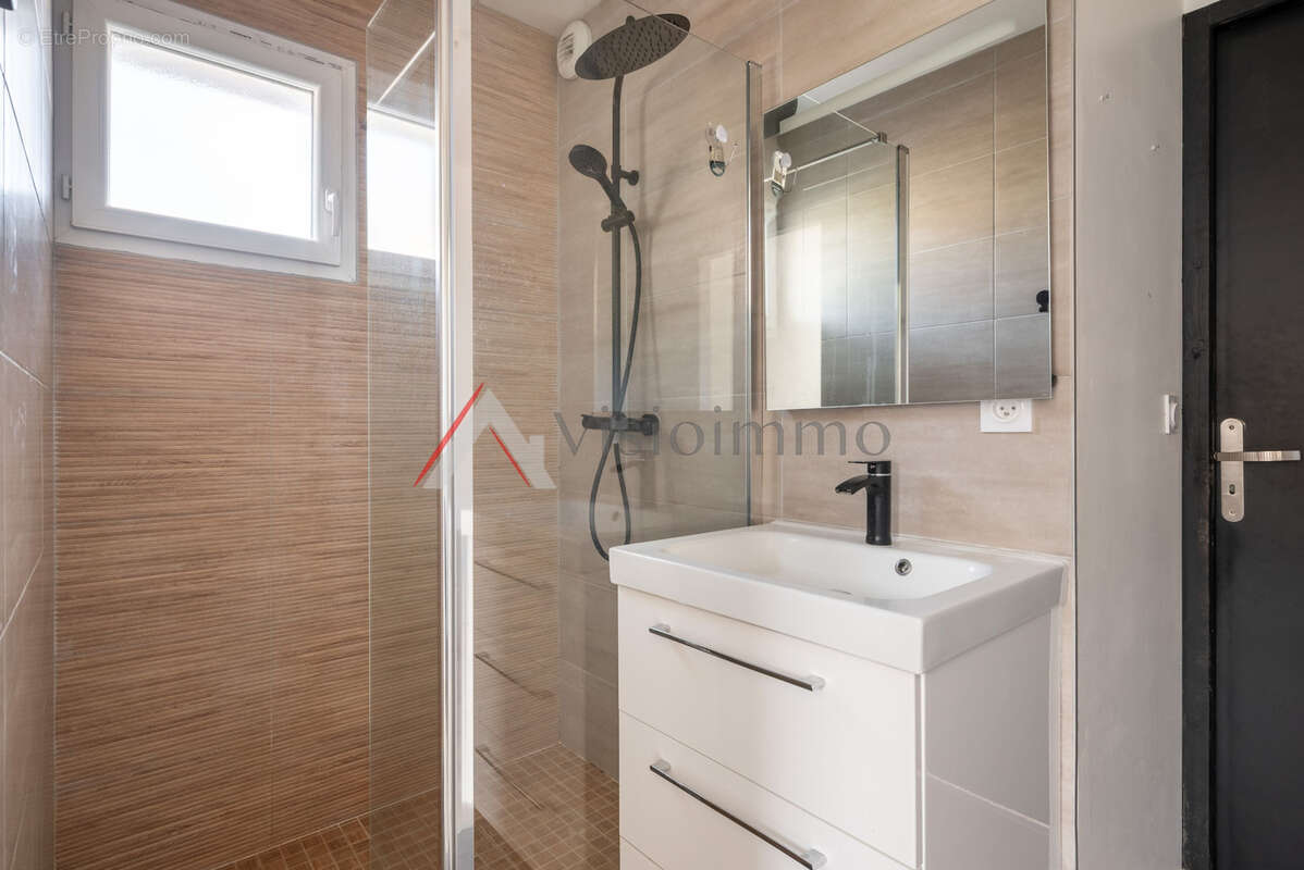 Maison à LES ECHELLES