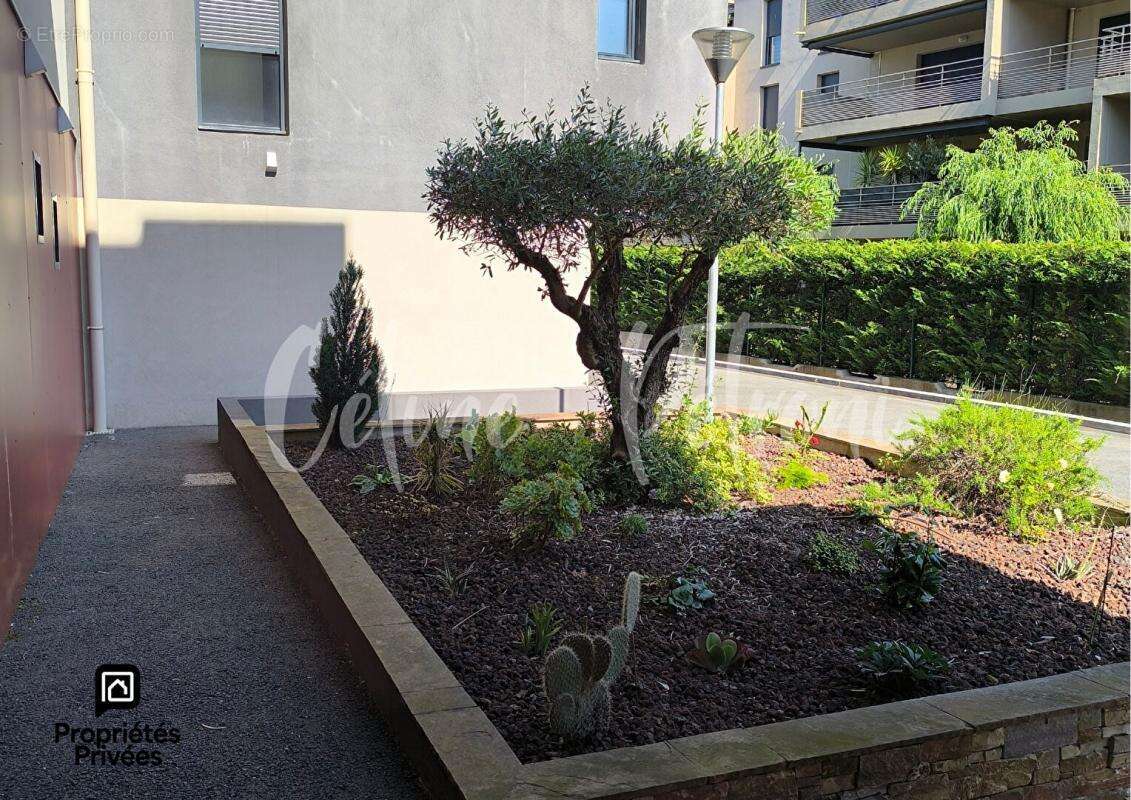 Saint-Raphael - Quartier des Iscles - Superbe T2 de 53 m² avec terrasse - photo 11