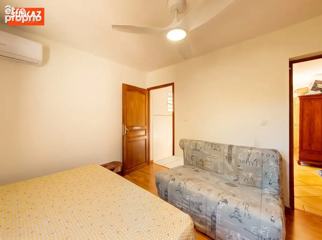 Maison 106 m² à Saint-Pierre  - photo 8