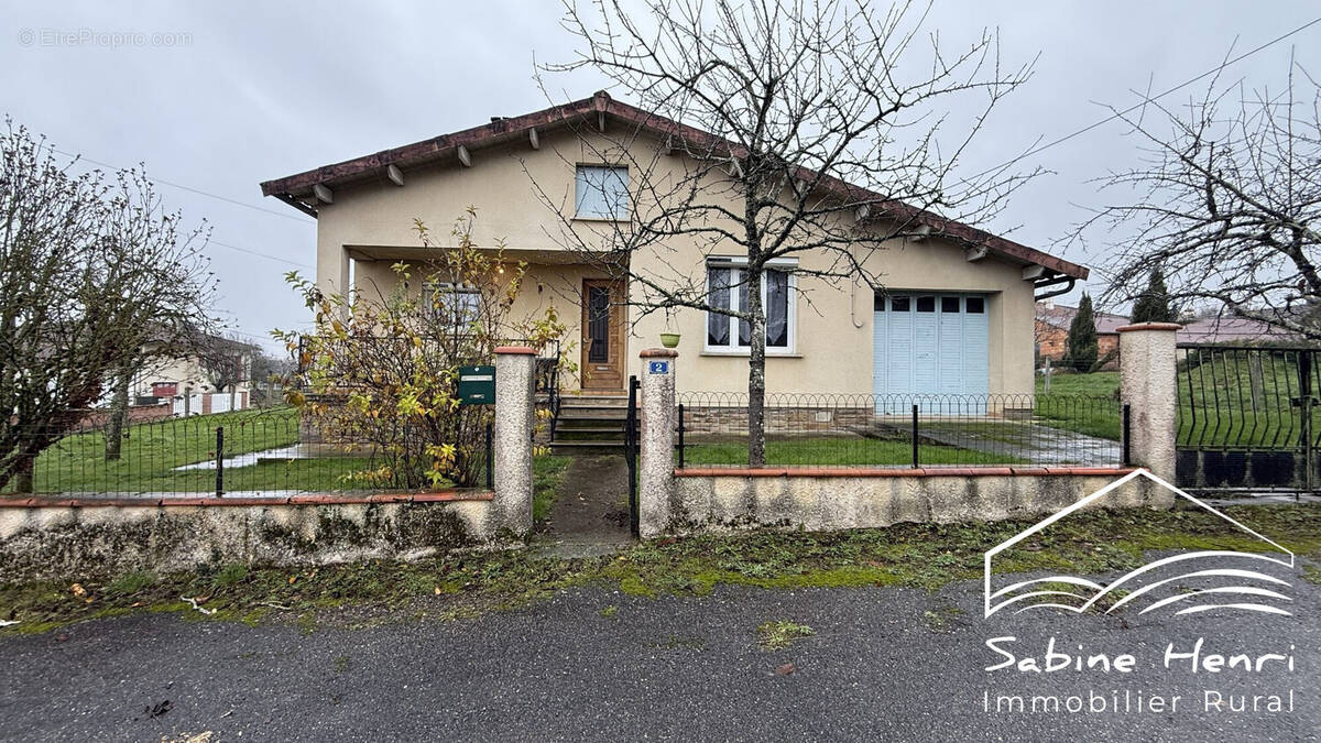 Maison à MIRANDOL-BOURGNOUNAC