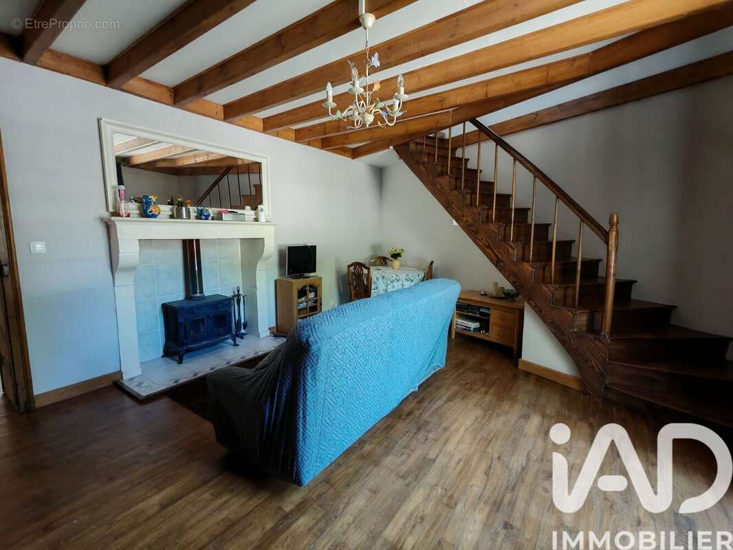 Photo 9 - Maison à AIGRE