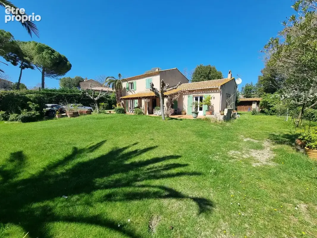 TOURBES-Magnifique maison style Hacienda à rénover au cur de Tourbes ! - photo 2
