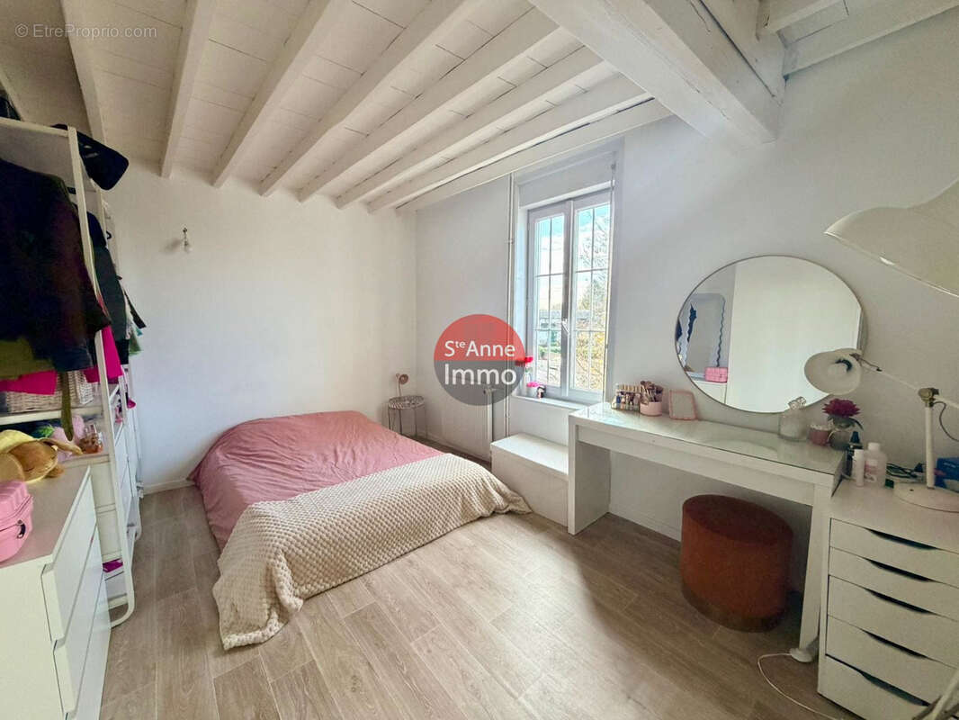 Maison à VERS-SUR-SELLES