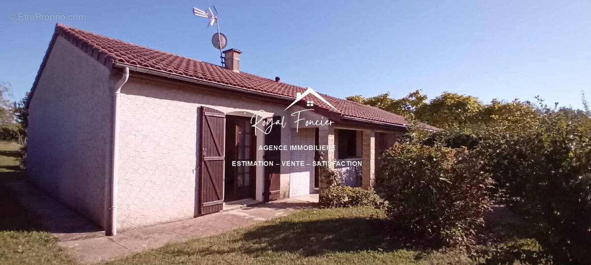 Plain pied avec 2 chambres (poss 3 chambres) - Maison à CHATELLERAULT