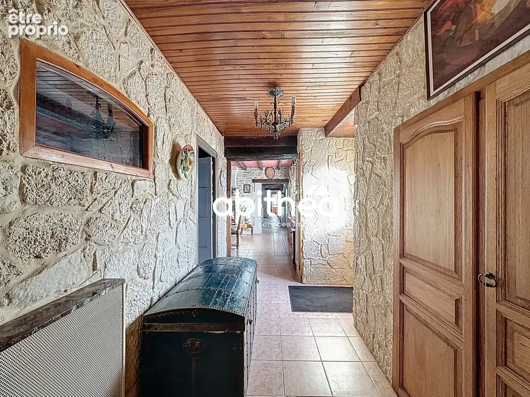 Belle propriété avec piscine - dépendance - étang - photo 3