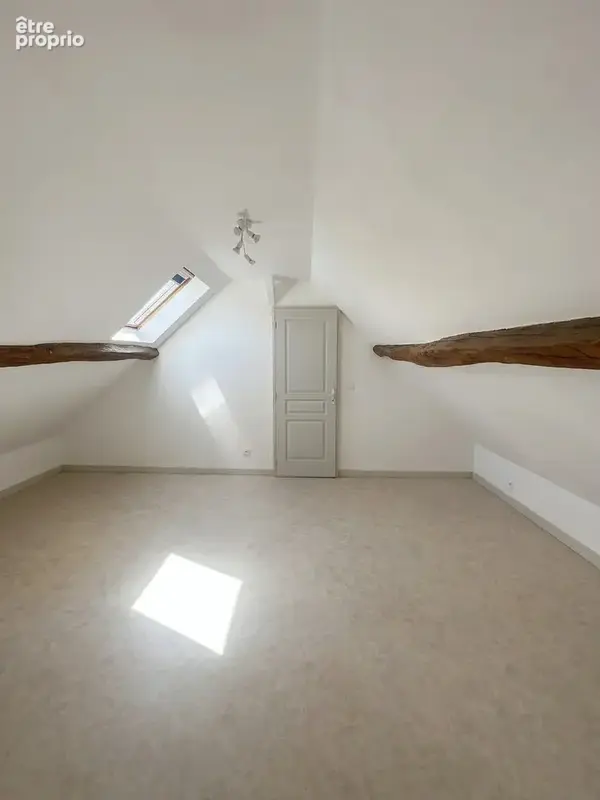 Maison 7 pièces 130 m² à vendre à Saint-Martin-En-Bresse (71620) - photo 7