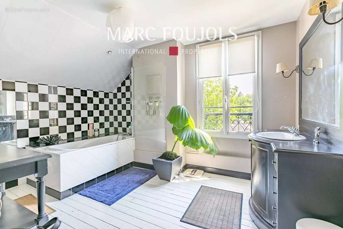 Maison à PIERREFONDS