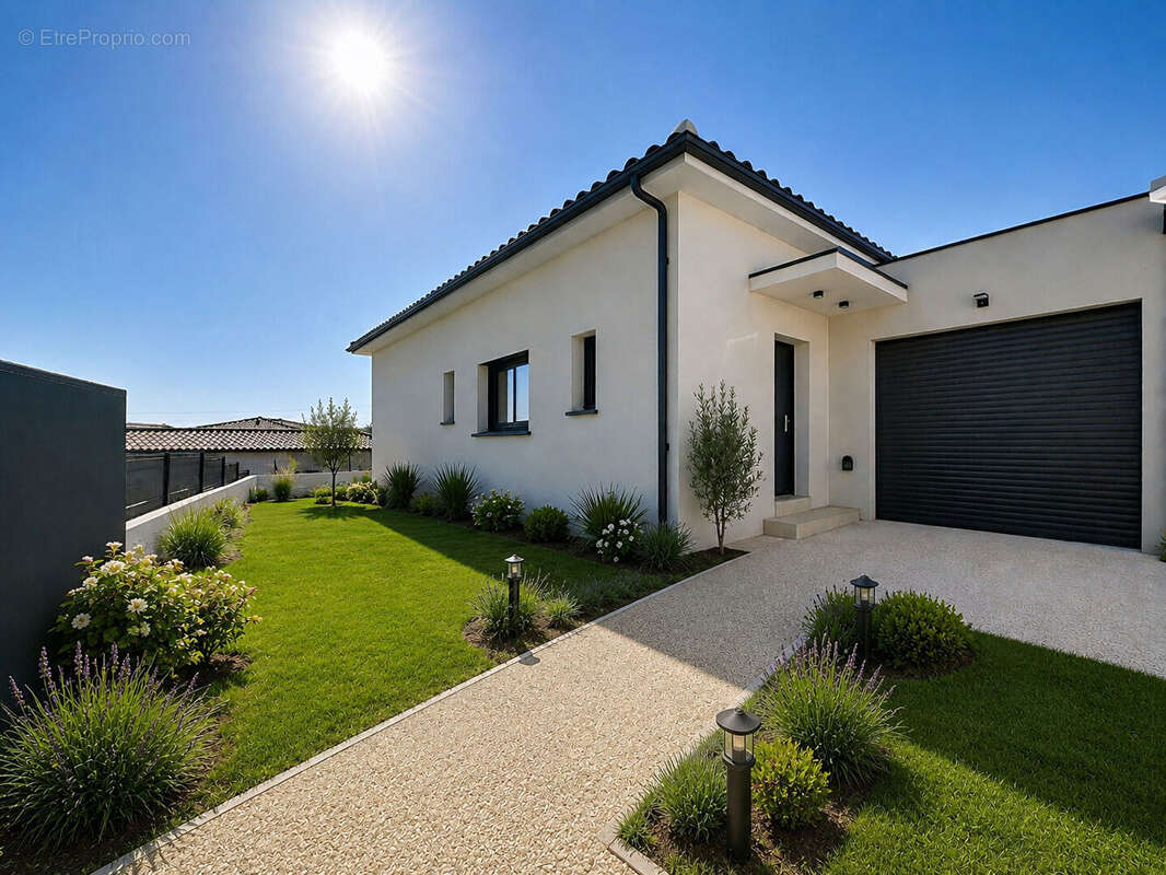 Maison à LA CALMETTE