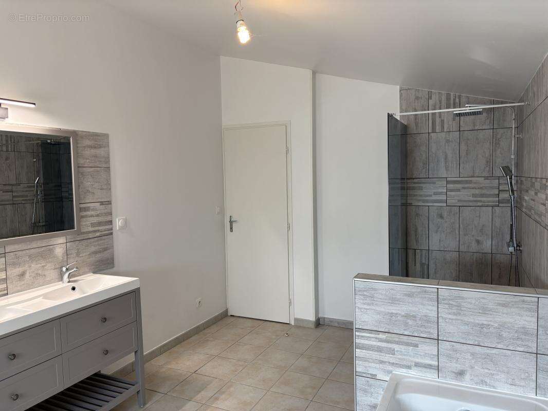 Maison à GUITINIERES