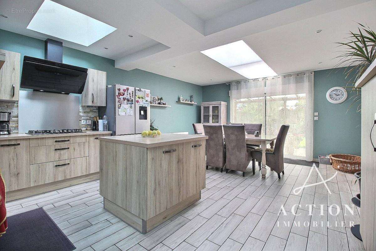 Maison à LYS-LEZ-LANNOY