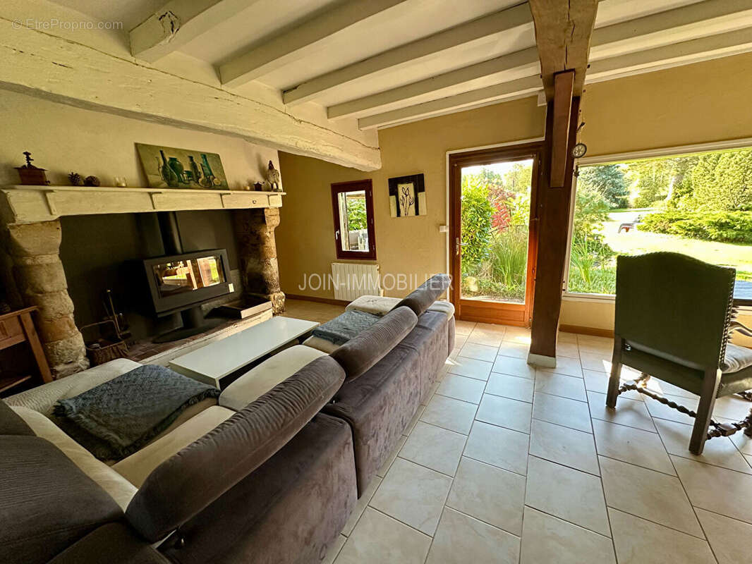 Maison à OSMOY-SAINT-VALERY