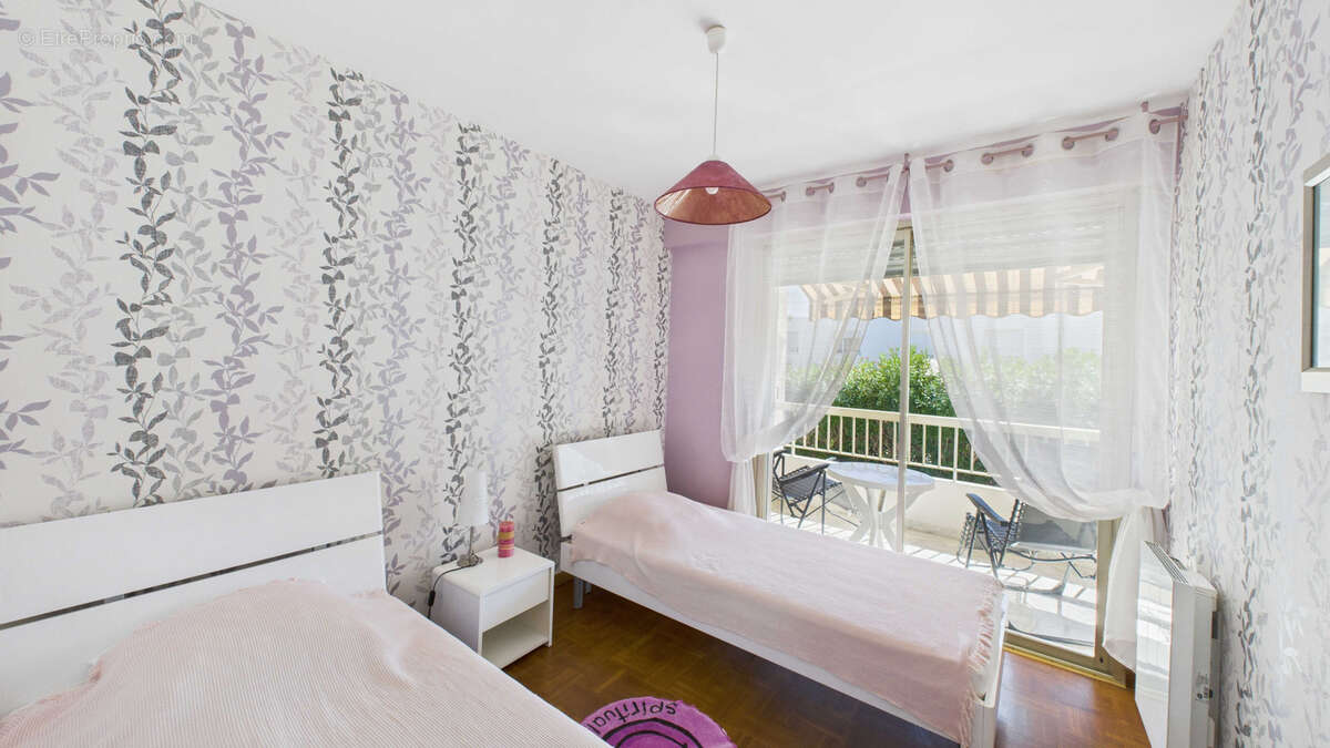 Appartement à CARQUEIRANNE