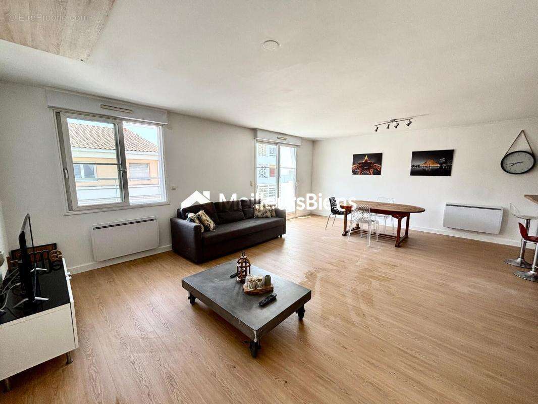 Appartement à BORDEAUX