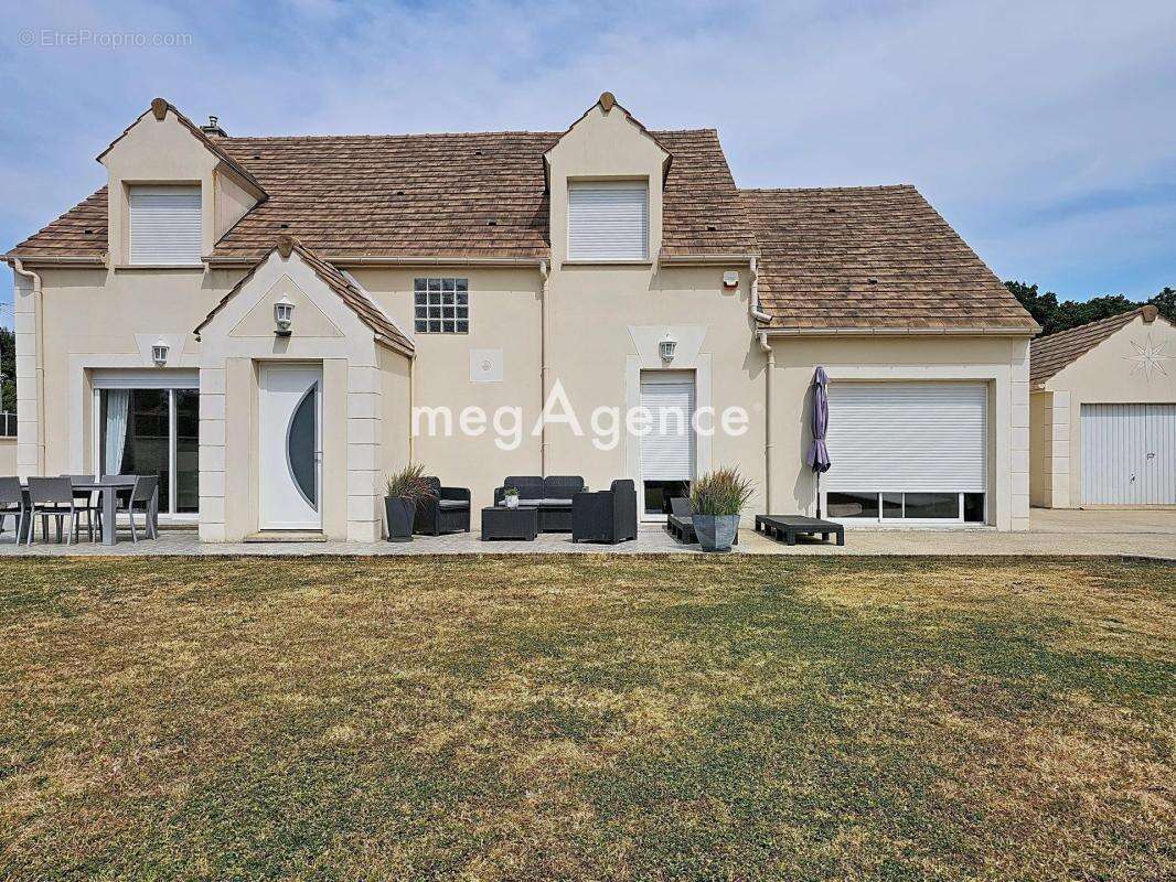 Maison familiale 5 chambres jardin garage et piscine - photo 13