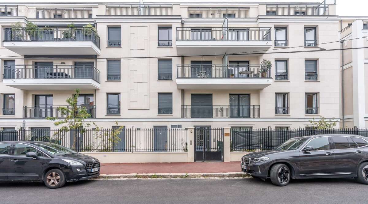 Appartement à SAINT-MAUR-DES-FOSSES