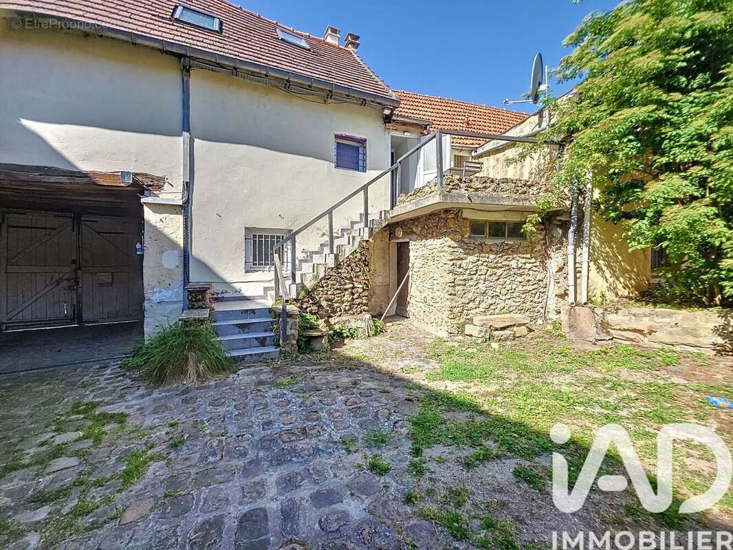 Photo 8 - Appartement à LEUVILLE-SUR-ORGE