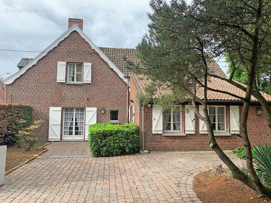 Maison à HASNON