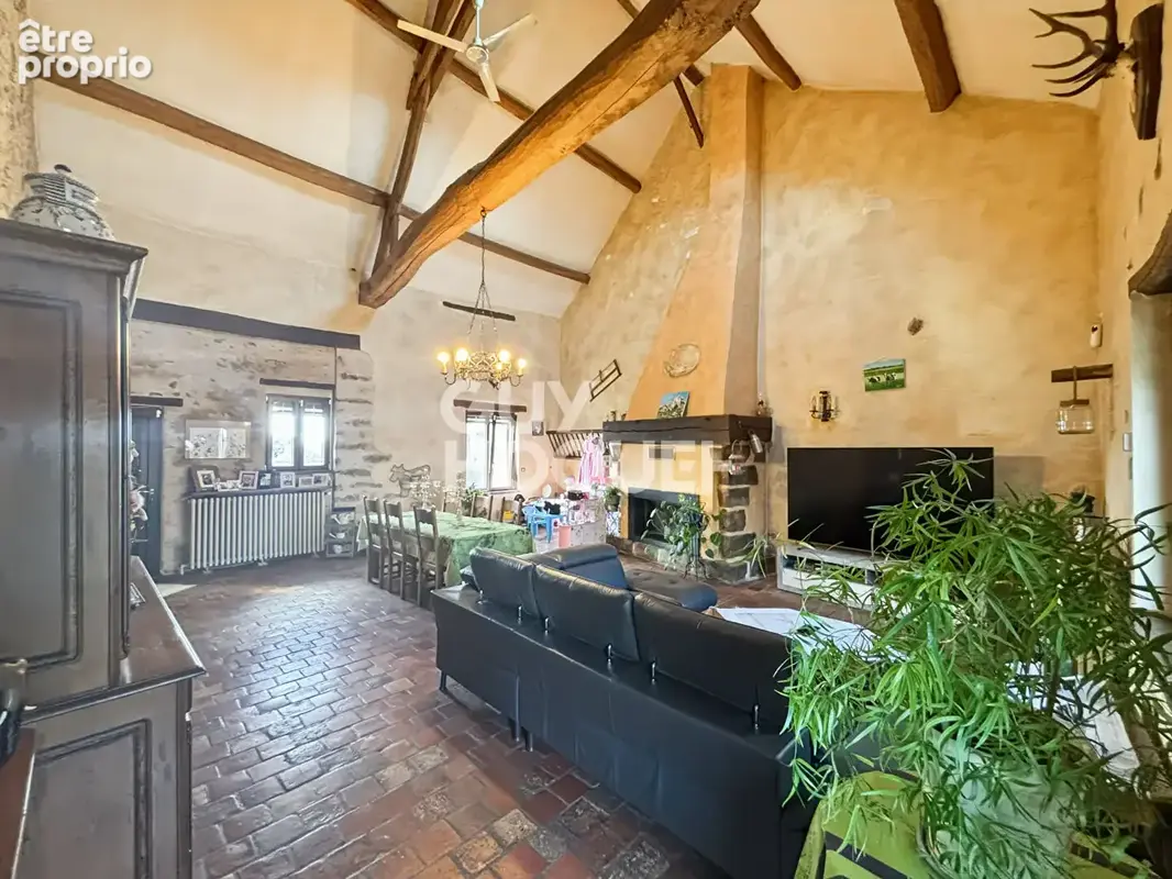 Maison de charme à vendre à La Chapelle Iger - photo 4